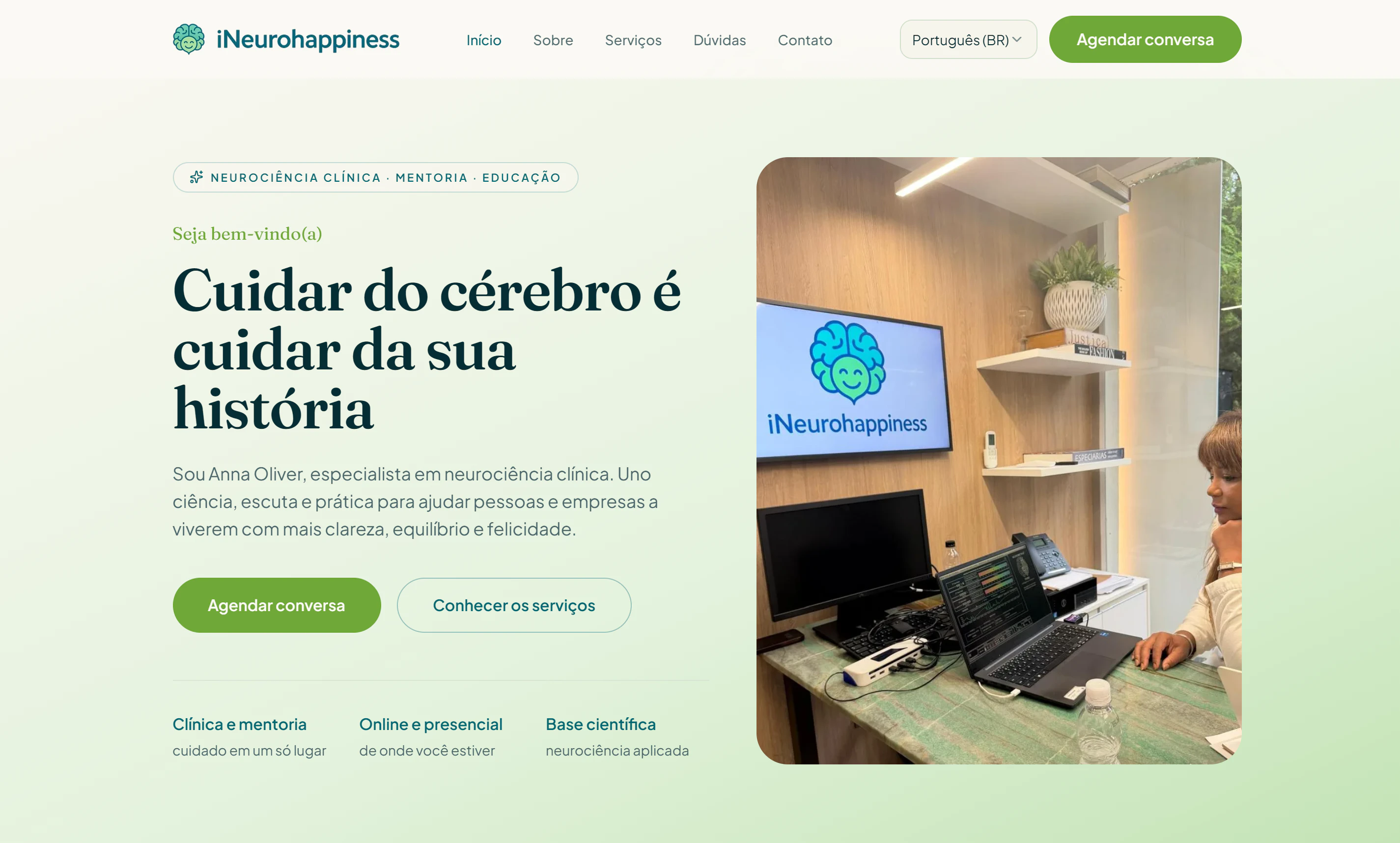 Página inicial do site da iNeurohappiness: título Cuidar do cérebro é cuidar da sua história e foto do consultório.